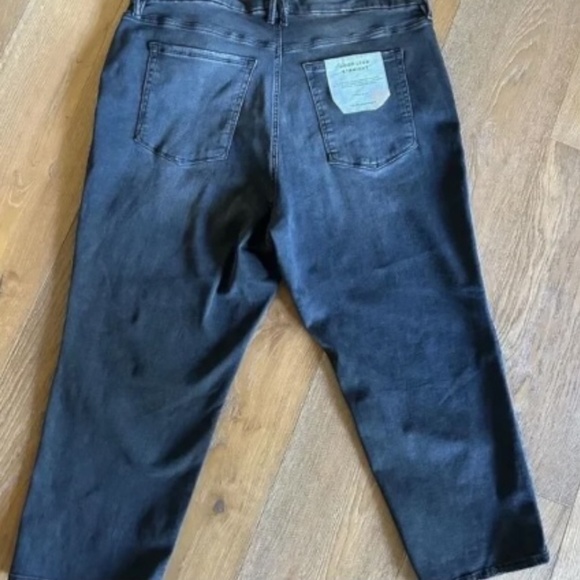 GOOD AMERICAN Good Legs Straight Jeans Black 255 High Rise Size 28–32 - Picture 3 of 10